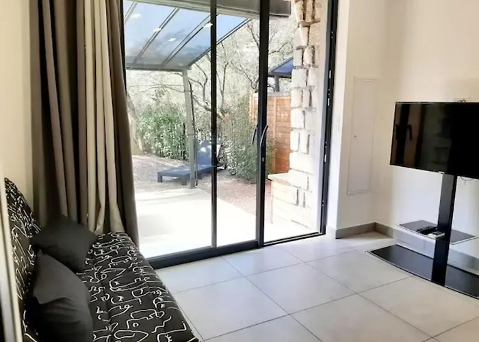 N9 Maison T2 Climatise * Ajaccio (Corsica)